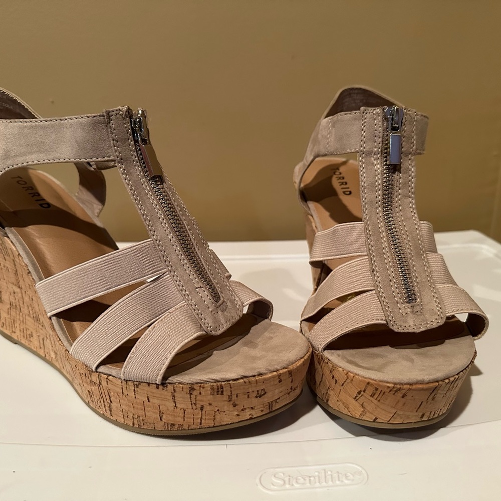 Beige torrid wedges